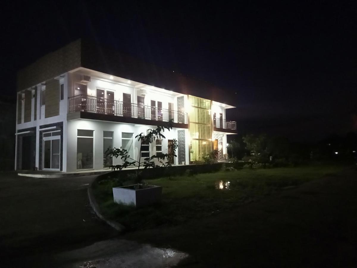 Villa Casa Camba, Barangay Bued アラミノス エクステリア 写真