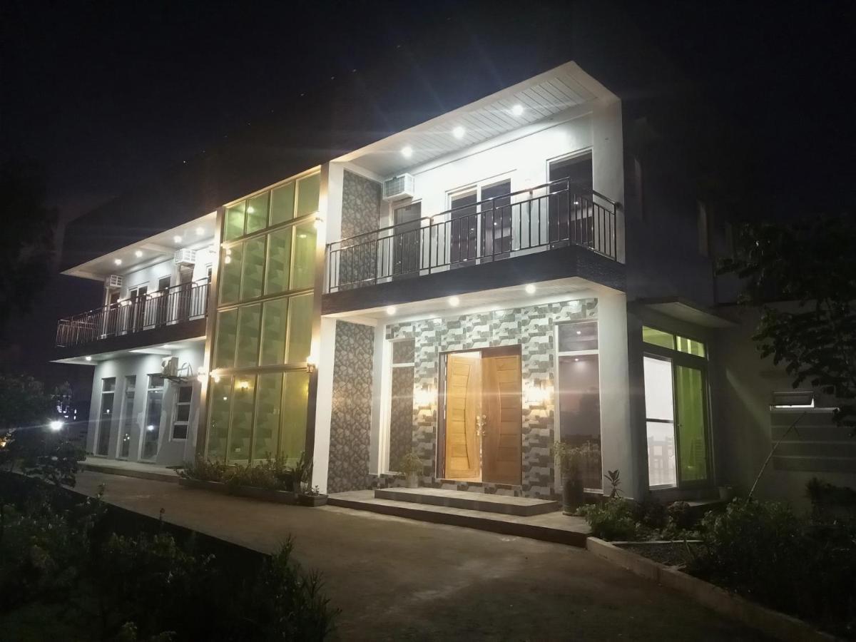 Villa Casa Camba, Barangay Bued アラミノス エクステリア 写真